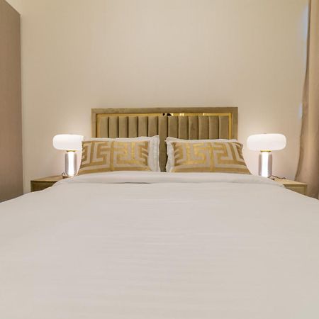 First Class 2Br With Full Dubai Boulevard View Eksteriør billede